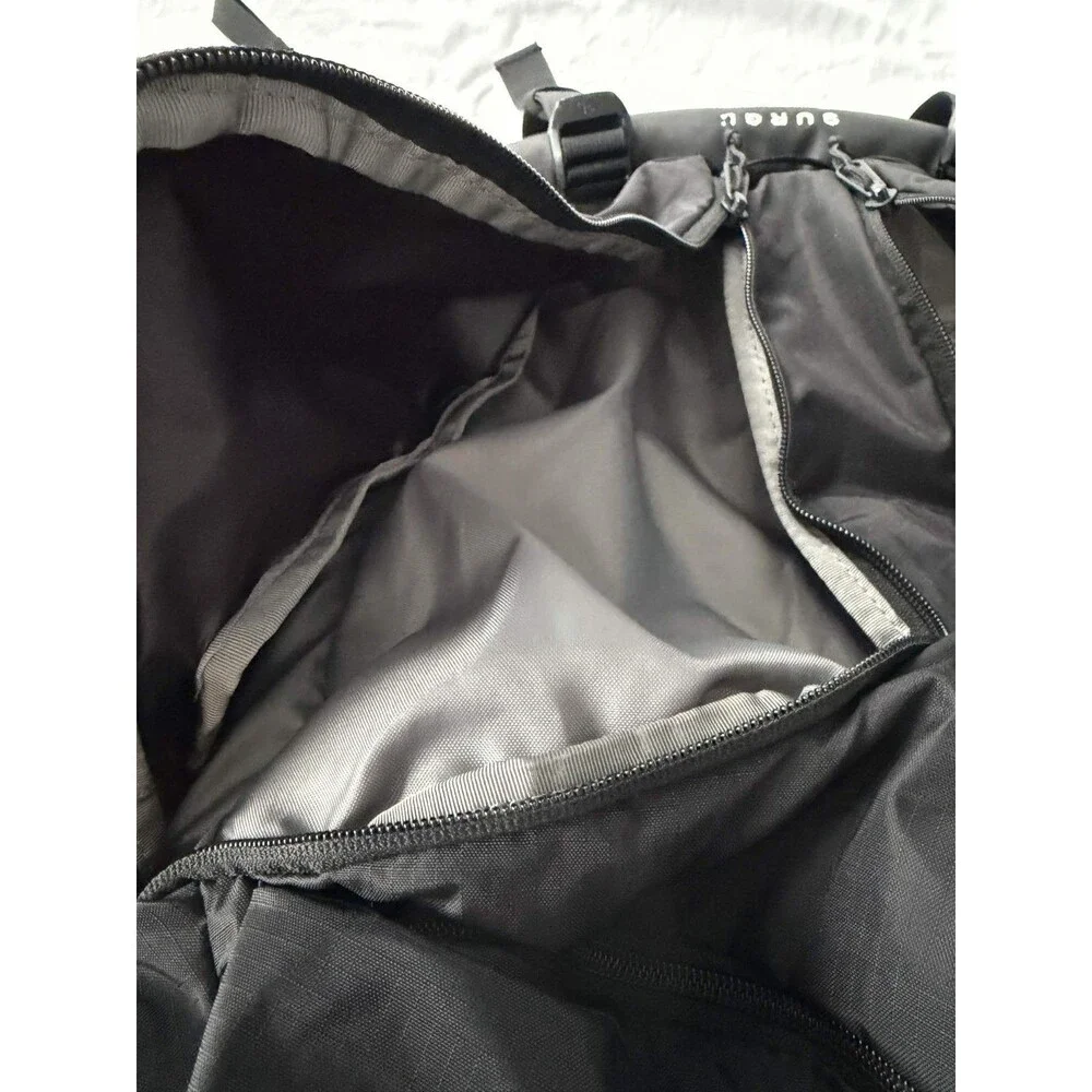The North Face Surge 30L Backpack Fits 16